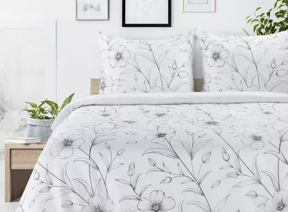 Pościel satynowa 140x200 SPRING 64 biała z czarnym wzorem roślinnym z kolekcji Classic