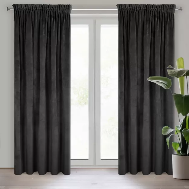 Zasłona na taśmie 140x270 VILLA welwetowa czarna o aksamitnej strukturze