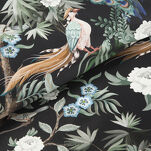 Pościel satynowa 140x200 GIFT 2 czarna z egzotycznym wzorem kwiatów i ptaków z kolekcji Nova Print zapakowana w pudełko - 4