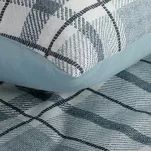 Pościel satynowa 220x200 SPRING 95 niebieska z motywem kratki z kolekcji Classic - 2