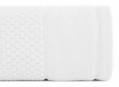 Ręcznik 70x140 FRIDA biały z fakturą kosteczki i szeroką welurową bordiurą 500 g/m2