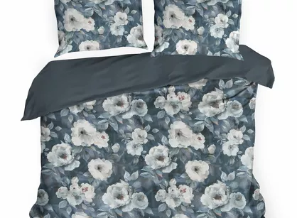 Pościel z mikrowłókna 160x200 KIRA ciemny granat z nadrukiem niebieskich kwiatów Design 91