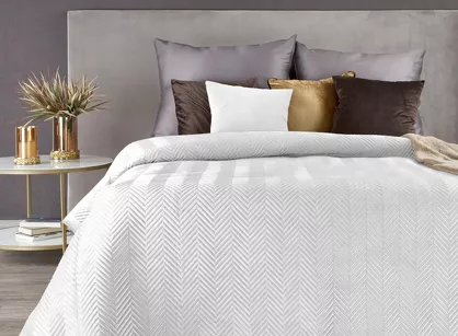 Narzuta welwetowa 200x220 SOFIA biała pikowana w gęstą jodełkę