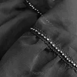 Firana na taśmie 140x250 CARLI czarna z etaminy zdobiona w dolnej części falbanami z paskiem cyrkonii - 2