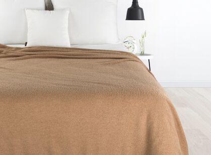 Koc 150x200 BUKLA beżowy jednokolorowy wzór baranka