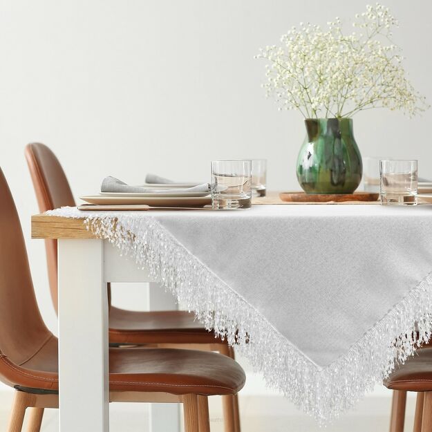 Nakładka 85x85 JASPER biała wykończona wyrazistymi frędzlami z kolekcji Premium