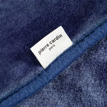 Koc akrylowy 160x220 CLARA 1 Pierre Cardin granatowy jednokolorowy z wyhaftowanym logo - 7