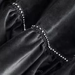 Zasłona na przelotkach 140x250 CARLI welwetowa czarna jednokolorowa zdobiona w dolnej części falbanami z paskiem cyrkonii - 6