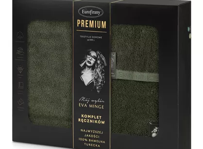 Komplet ręczników VENUS Eva Minge ciemna oliwka zdobione bordiurą w kolorze ręcznika z napisami projektantki z kolekcji Premium