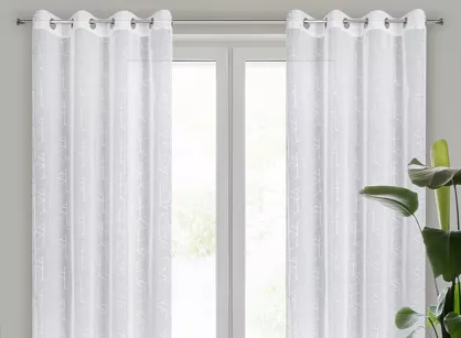 Firana na przelotkach 140x250 ELSI biała ze srebrnym geometrycznym nadrukiem