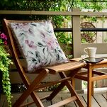 Poszewka na taras 45x45 GARDEN 30 biała wodoodporna różowy wzór kwiatowy z frędzlami - 3