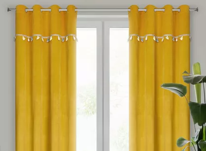 Zasłona gotowa na przelotkach 140x250 KIDS 1 musztardowa zdobiona taśmą dekoracyjną w wiszące słoniki