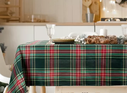 Obrus świąteczny 145x300 AURORA zielony czerwony bawełniany w kratkę