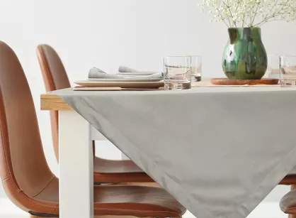 Nakładka welwetowa 85x85 MELINDA srebrna wykończona mankietem