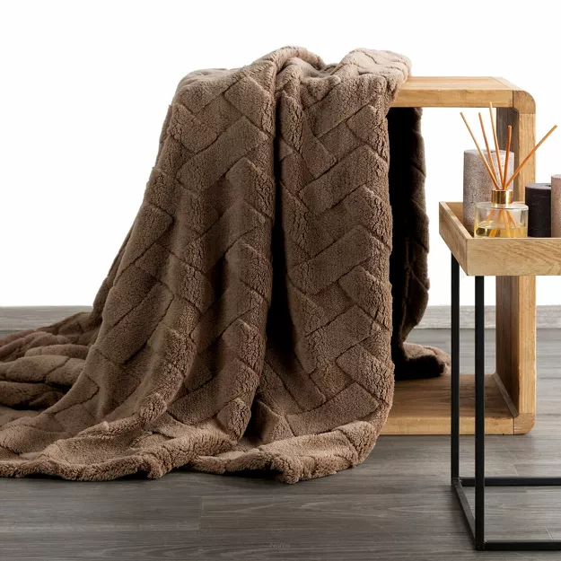 Koc 220x200 CARO ciemny brąz puszysty typu flano z wytłaczanym wzorem Design 91
