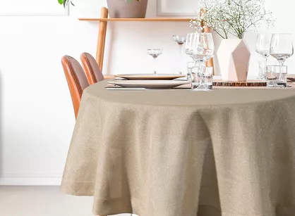 Obrus bawełniany fi 120 BIANCA 1 złoty zdobiony kantą z wplecioną nicią złotą Diva Line