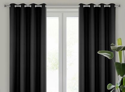 Zasłona na przelotkach 140x250 RITA jednokolorowa czarna z miękkiej tkaniny
