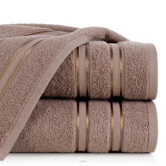 Ręcznik bawełniany 30x50 MANOLA brązowy z żakardową połyskującą bordiurą w paski