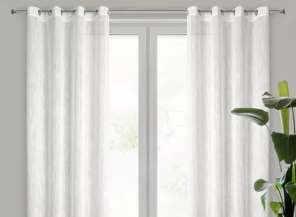 Firana na przelotkach 140x250 ADELE kremowa o strukturze drobnego deszczyku