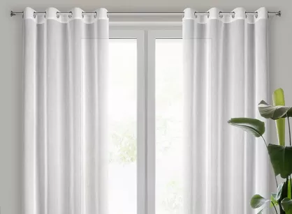 Firana na przelotkach 140x250 SONIA biała o strukturze delikatnego deszczyku