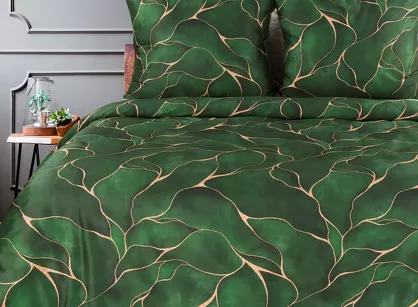 Pościel satynowa 220x200 GIFT 1 zielona z abstrakcyjnym nadrukiem z kolekcji Nova Print zapakowana w pudełko