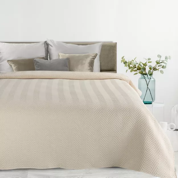 Narzuta jednokolorowa 220x240 LEN 3 kremowa pikowana w gęstą jodełkę imitująca len