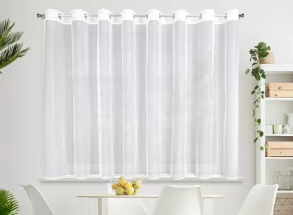 Firana na przelotkach 300x150 CASSIE biała z matowej siateczki z ozdobną złotą koronką