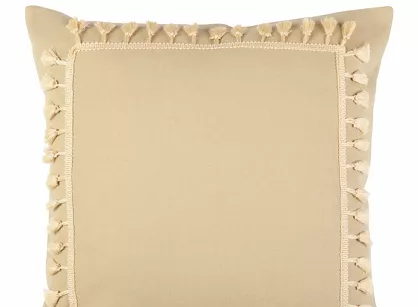 Poszewka dekoracyjna 45x45 BOHO 2 beżowa w stylu boho z pomponami