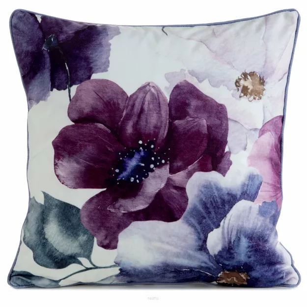 Poszewka welwetowa 45x45 VELVET 124 fioletowa z designerskim wzorem kwiatów obszyta lamówką