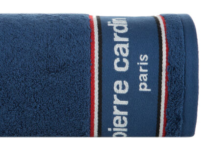 Ręcznik KARL 50x90 KARL Pierre Cardin granatowy zdobiony kontrastową bordiurą z napisami Pierre Cardin