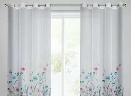 Zasłona na przelotkach 140x250 LILIAN biała z nadrukiem niebieskich kwiatków