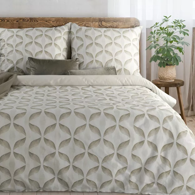 Pościel satynowa 140x200 SPRING 103 jasny beż z motywem geometrycznym z kolekcji Classic