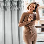 Zasłona na taśmie 140x270 AURA welwetowa srebrna jednokolorowa zdobiona w górnej części falbanami - 12