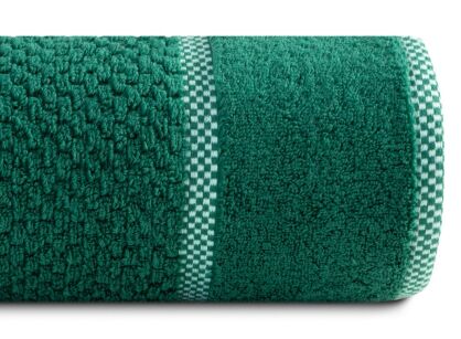 Ręcznik bawełniany 70x140 CALEB ciemna zieleń o delikatnym wzorze krateczki i kontrastową bordiurą