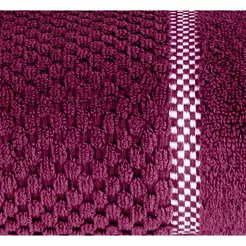 Ręcznik bawełniany 50x90 CALEB amarantowy o delikatnym wzorze krateczki i kontrastową bordiurą