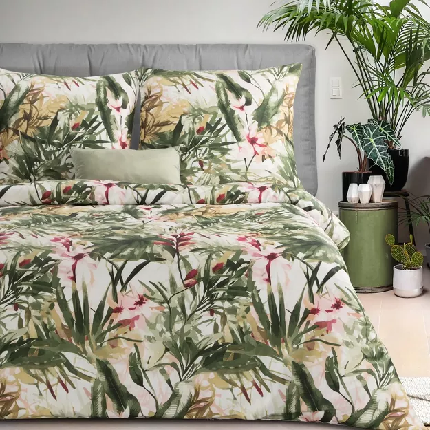 Pościel satynowa 140x200 SPRING 43 biała z nadrukiem egzotycznych zielonych liści