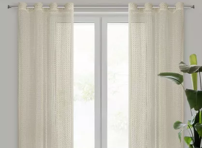 Firana na przelotkach 140x250 MIRELLA beżowa o strukturze siatki