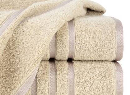 Ręcznik bawełniany 70x140 MADI beżowy z błyszczącą bordiurą w pasy