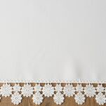 Obrus dekoracyjny 145x300 LAURA biały z ozdobnym haftem - 3