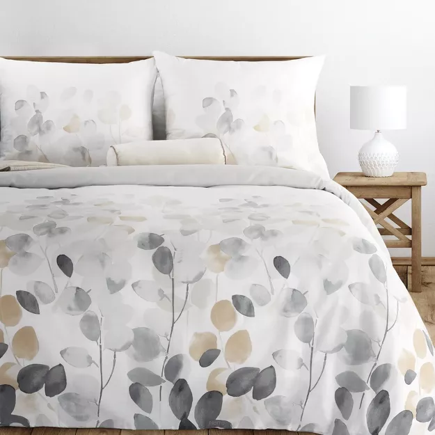 Pościel satynowa 160x200 SPRING 94 biała z wzorem popielatych liści z kolekcji Classic