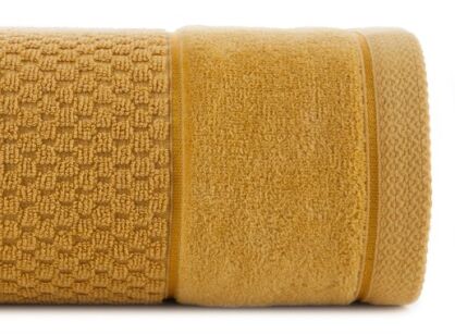 Ręcznik bawełniany 30x50 FRIDA musztardowy z fakturą kosteczki i szeroką welurową bordiurą
