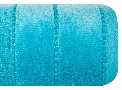Ręcznik bawełniany 70x140 MARI jasny turkus z welurową bordiurą w pasy