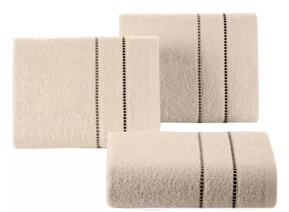 Ręcznik bawełniany 50x90 SUZI beżowy z kontrastującą stebnowaną bordiurą w delikatne paseczki