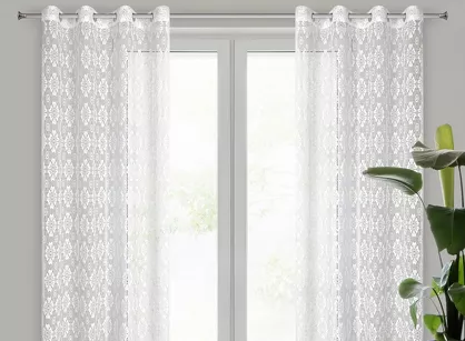 Firana na przelotkach 140x250 IGA biała o strukturze siatki