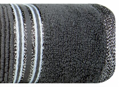 Ręcznik 70x140 FILON stalowy zdobiony bordiurą w prążki z połyskującą srebrną nicią