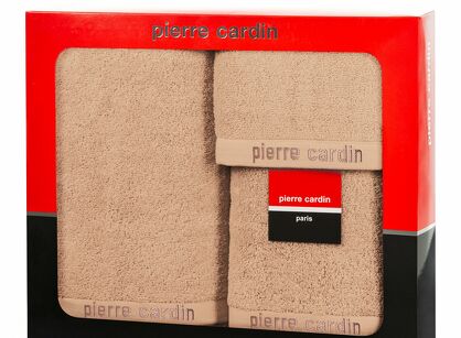 Komplet ręczników EVI Pierre Cardin ciemny puder zdobione bordiurą w kolorze ręcznika z logo marki z kolekcji Premium