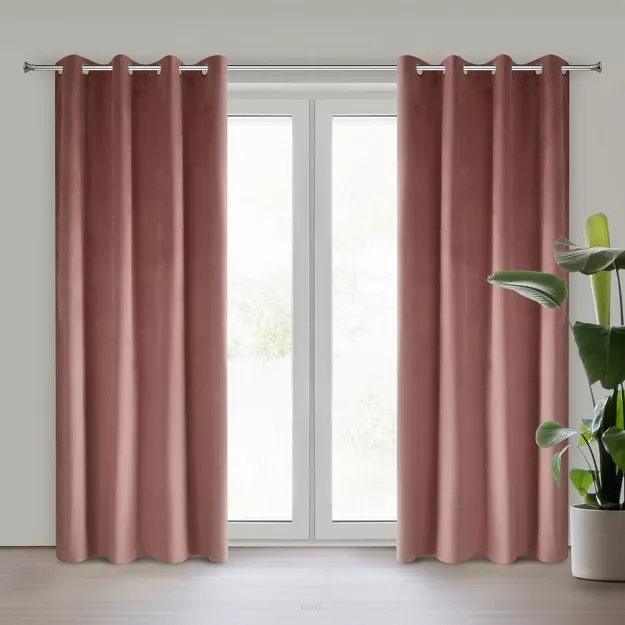 Zasłona na przelotkach 140x250 PIERRE welwetowa ciemny róż jednokolorowa
