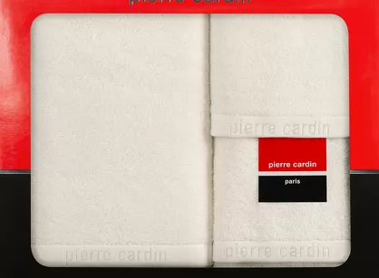 Komplet ręczników EVI Pierre Cardin kremowe zdobione bordiurą w kolorze ręcznika z logo marki z kolekcji Premium