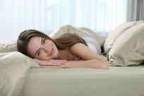 Prześcieradło z bawełny renforce z gumką 180x200 beżowe BASIC - 9