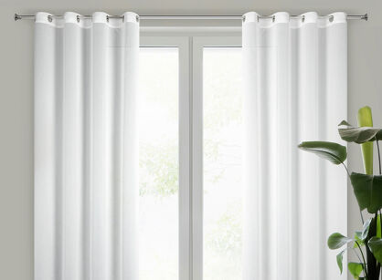 Firana na przelotkach 140x250 TIRSA biała z matowej tkaniny